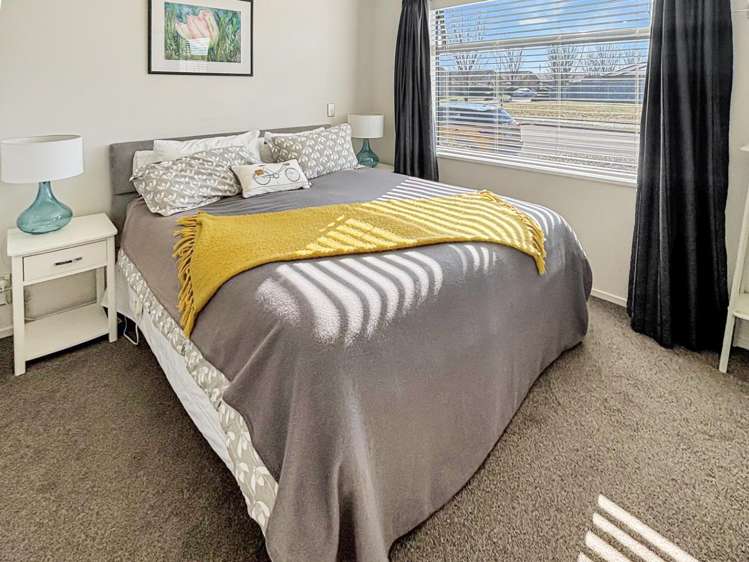 77 Mary Ellen Street 2340_6