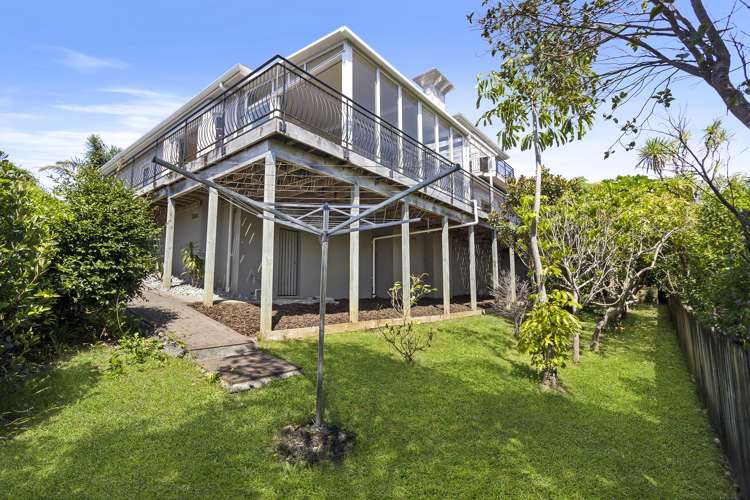 5 Grovenor Drive Orewa_23