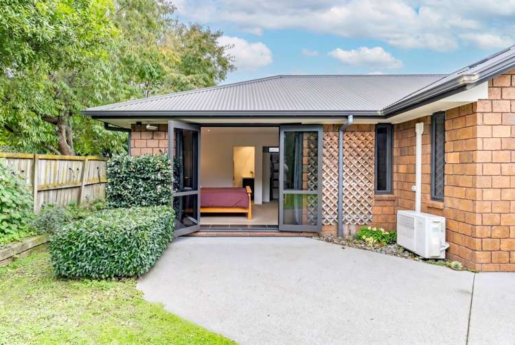 48 Wiltshire Drive Huntington_15