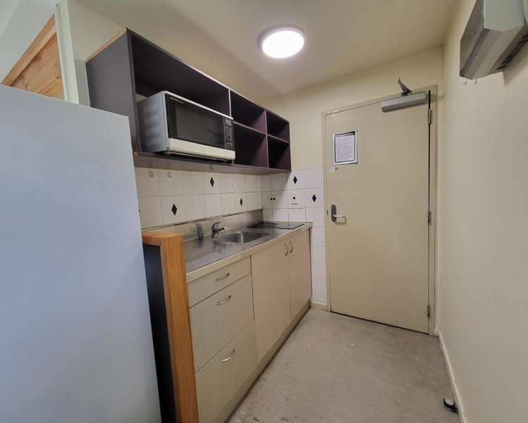 109/12 Martin Square 2185_2