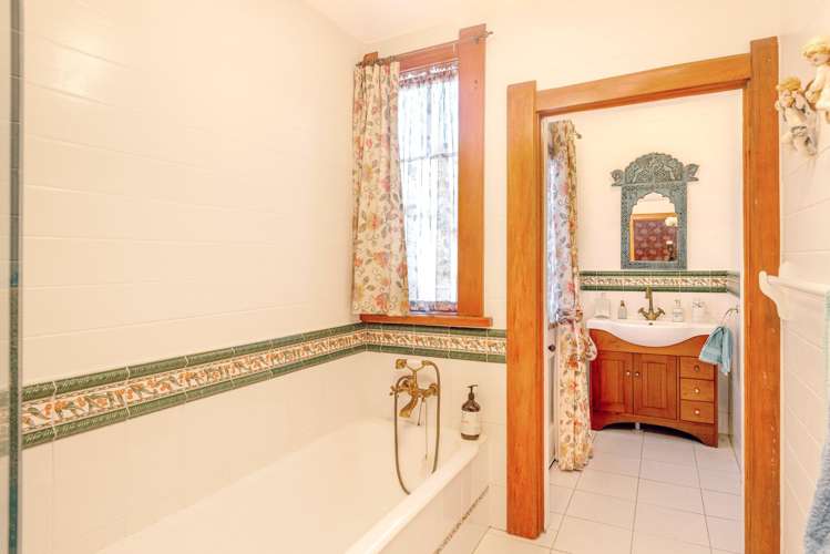 9 Seymour Road Inner Kaiti_13