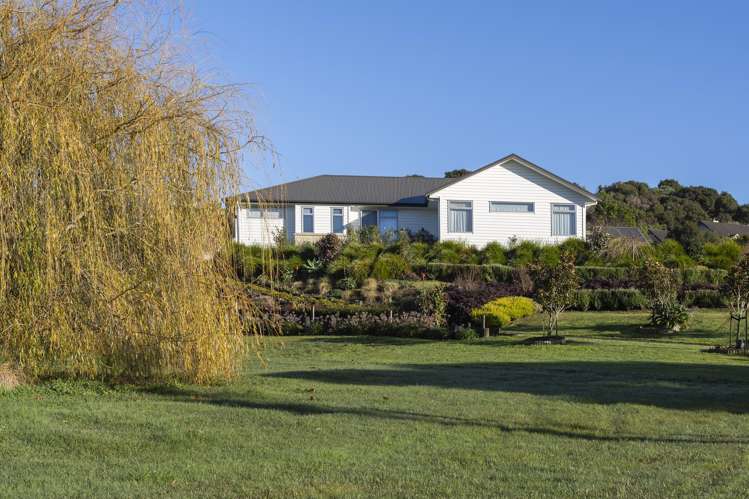 39 Rautahi Terrace Redvale_24