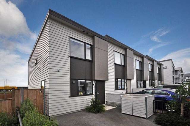 Kamana Rd, Immaculate Terrace Home -Register o...