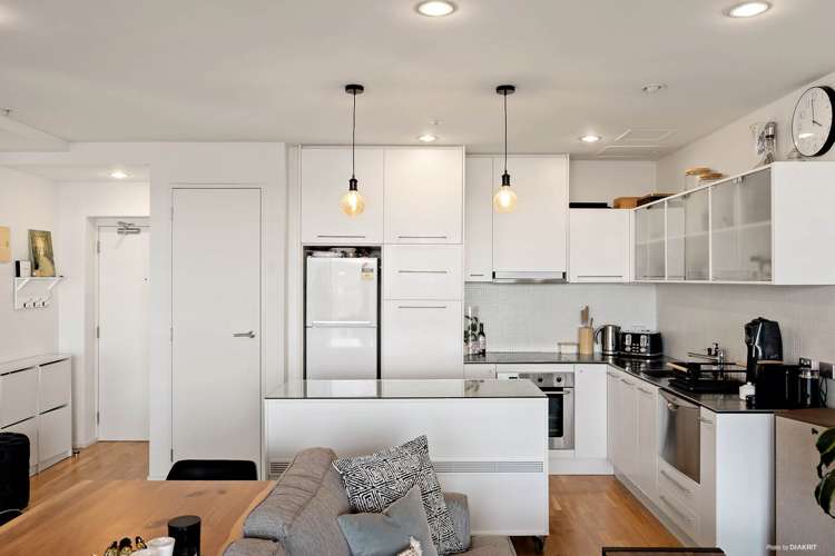 1402/18 Beach Road Auckland Central_8