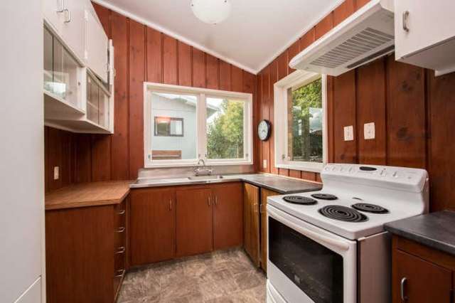 1/8 May Street 1076_2