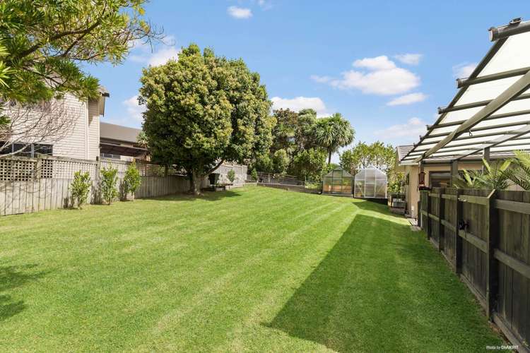 19 Alec Craig Way Gulf Harbour_14