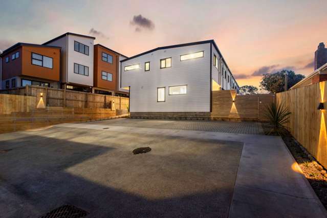 5/2 Kereru Street Henderson_2