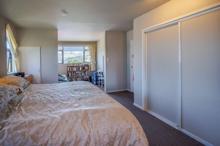 5 Ngaio Grove Robinsons Bay_18