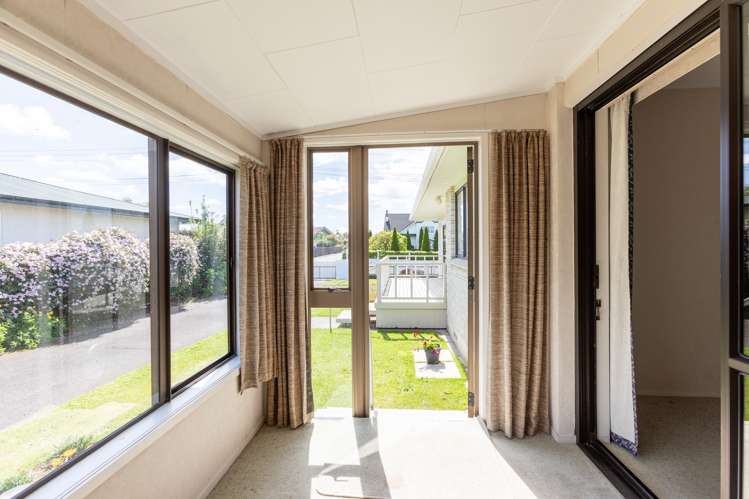 13 Victoria Avenue Dannevirke_11