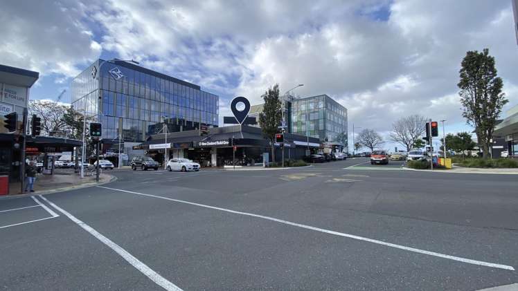 Shop 4/110 Devonport Road_0