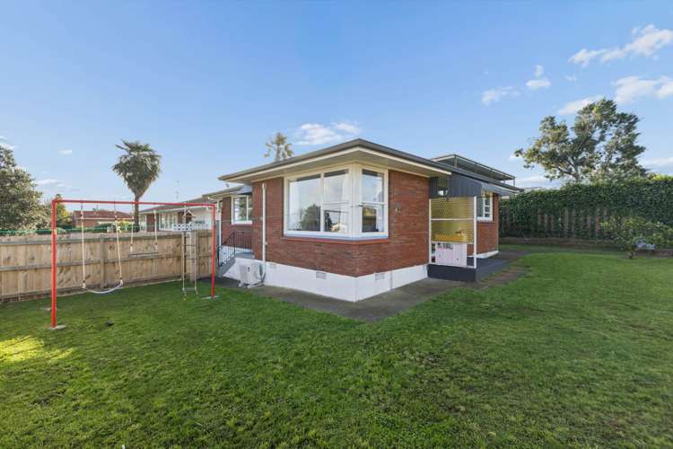 1/25 Glenside Avenue Pakuranga_11