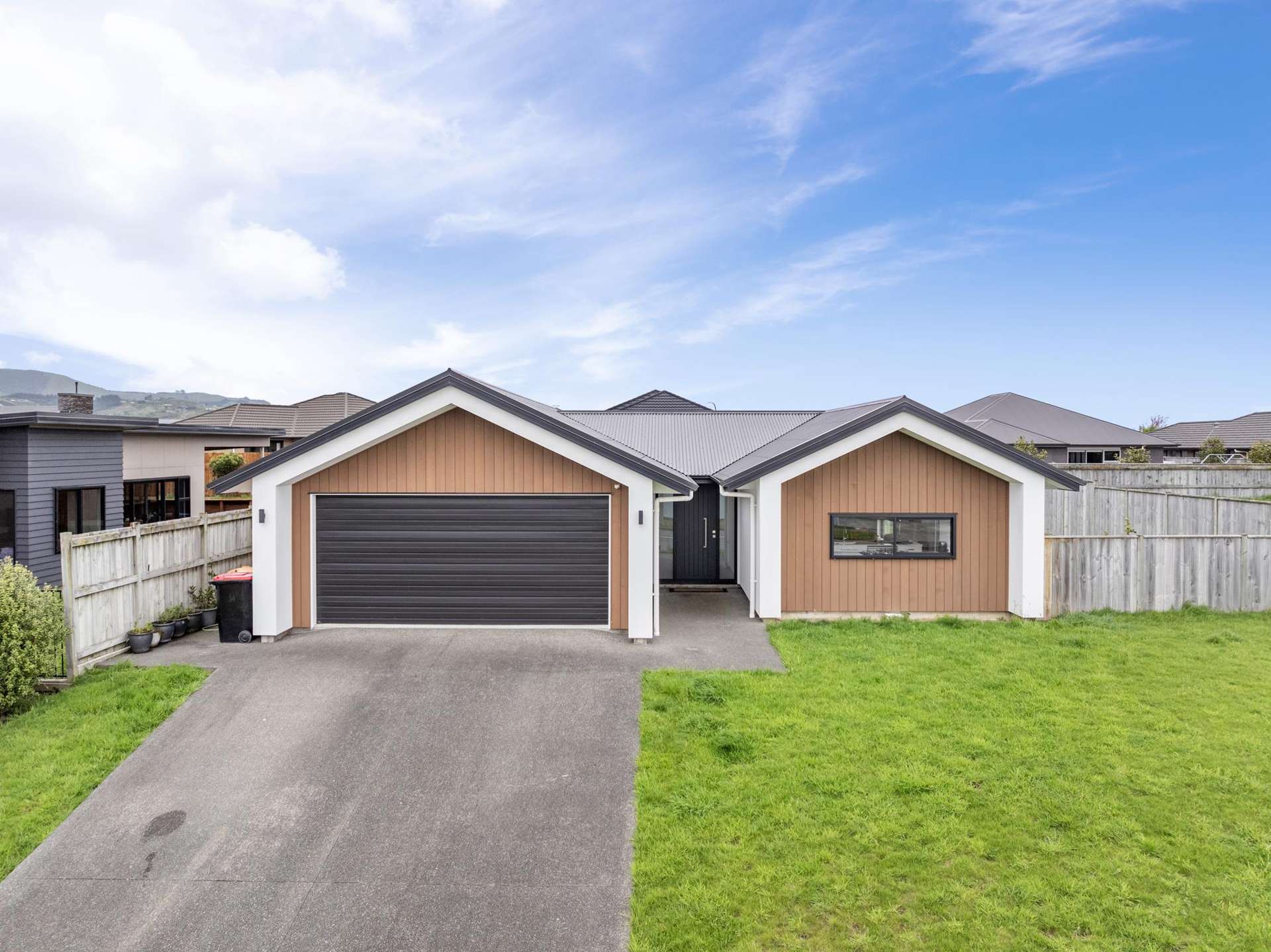 202 Pacific Drive Fitzherbert_0