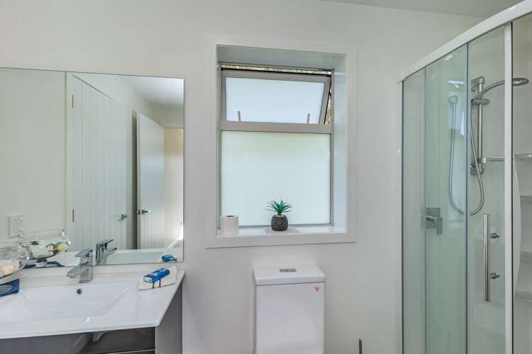 3 Takapu Road Manakau_11