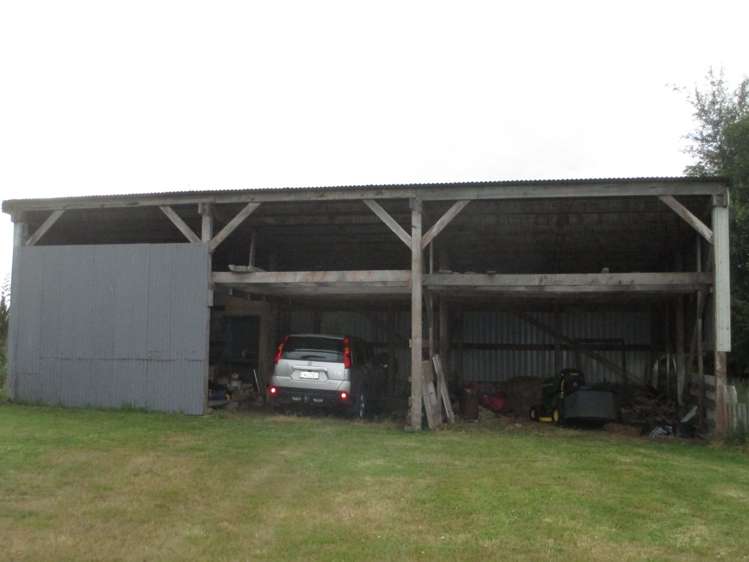 881 Tahakopa Valley Road Catlins Surrounds_12