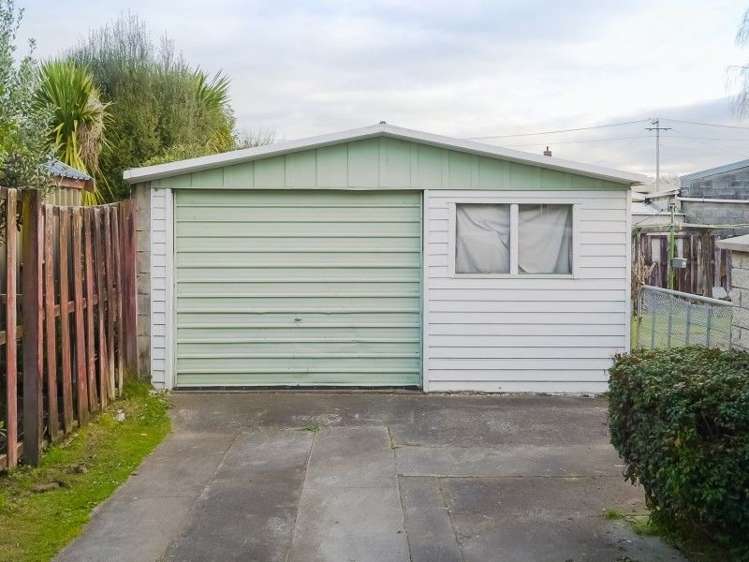 19 Forth Crescent Glenview_12