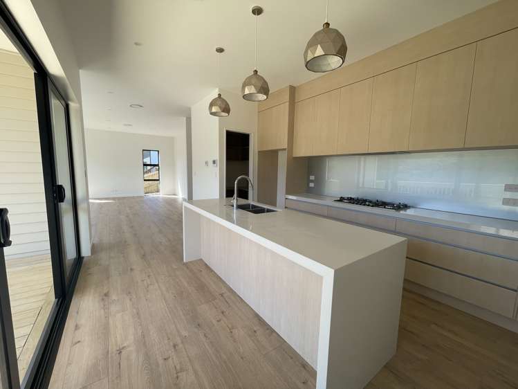 63 Pacific Heights Road Orewa_22