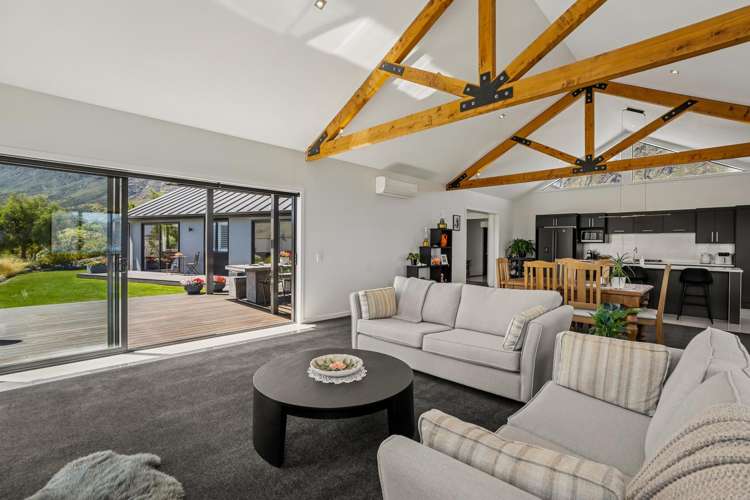 15 McKellar Drive Jacks Point_15