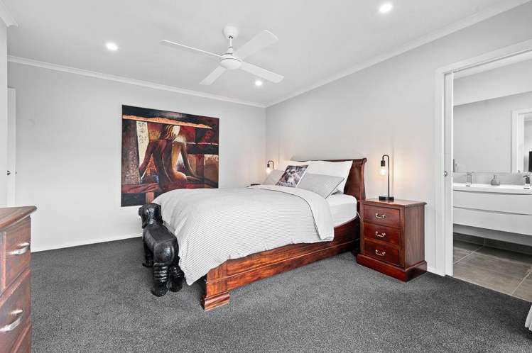 2 Oderings Place Huntington_11