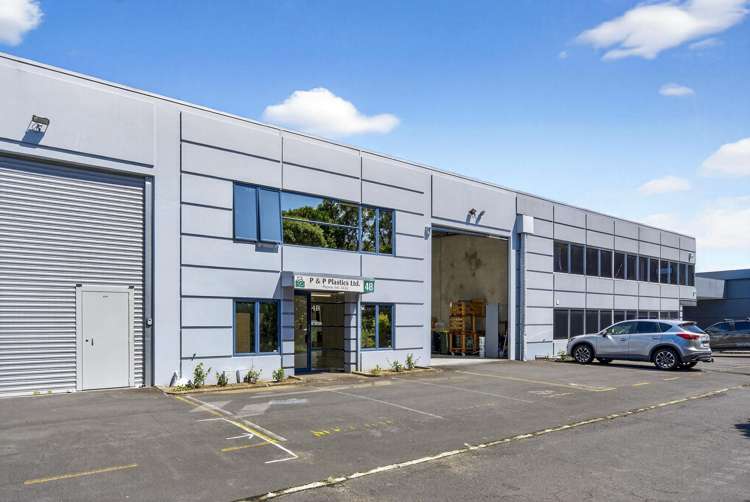 B/4 Target Court Wairau Valley_9