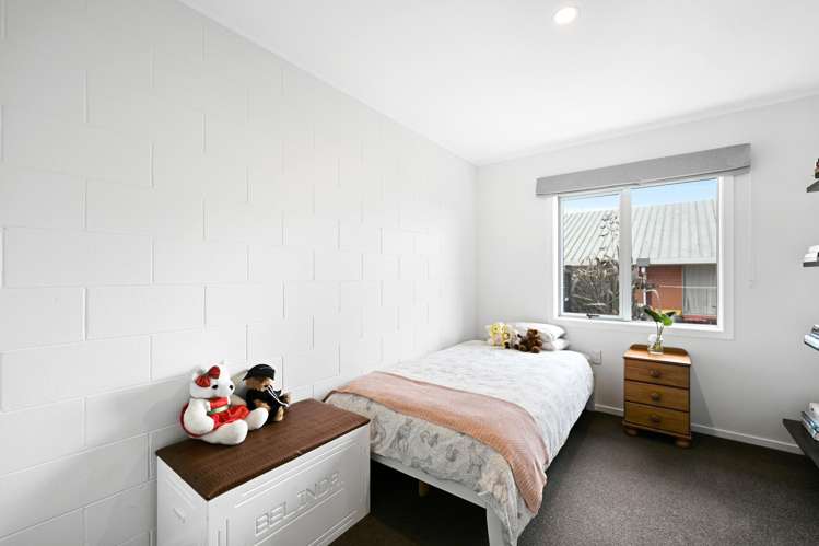 11a Lorraine Place Glenview_10