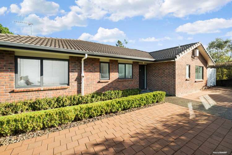 48 Shelter Drive Greenhithe_11