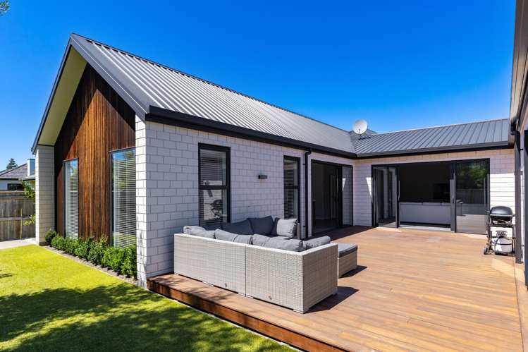 33 Blackmore Place Springlands_15