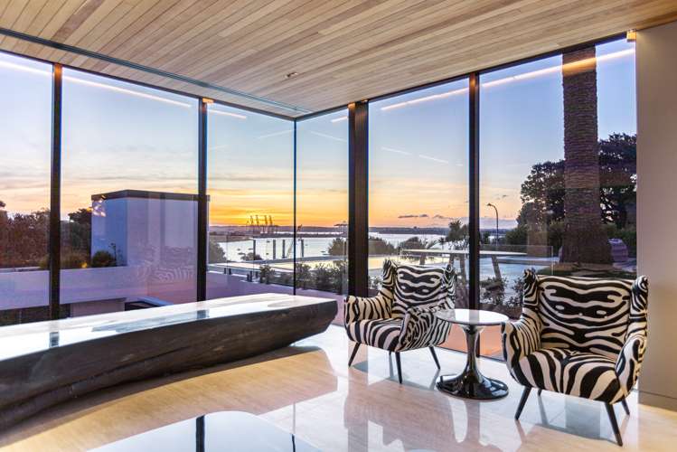 92 Paritai Drive Orakei_12