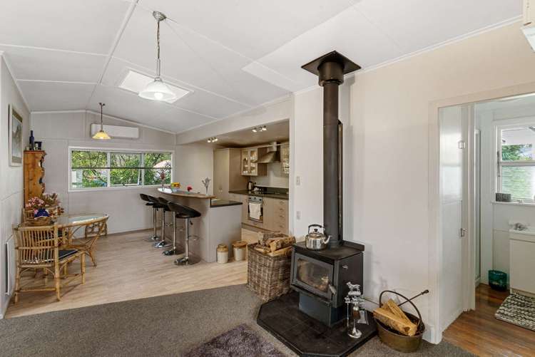 23 Holton Road Amberley_5