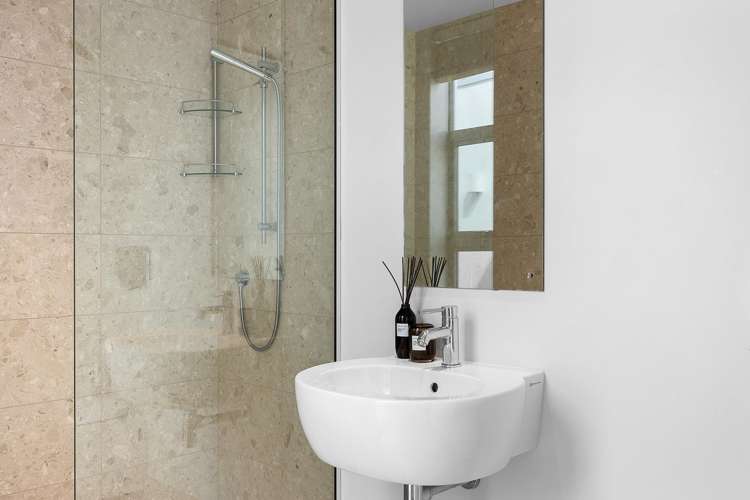 9 Poynder Avenue Merivale_15