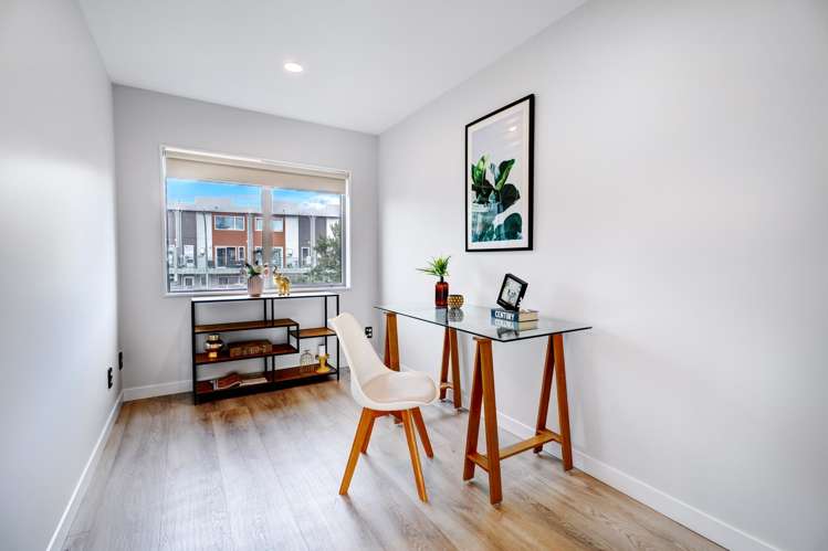 2 Meritage Lane Te Atatu South_12