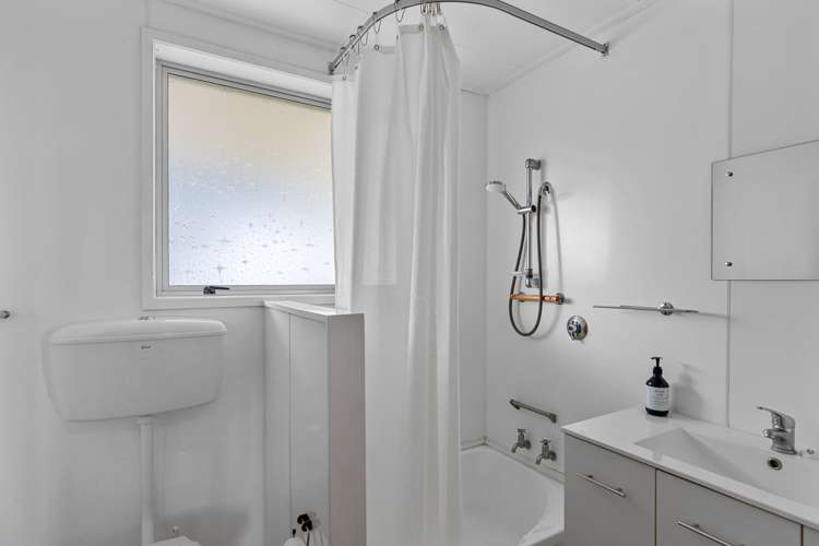 12/16 Church Street Te Aroha_11