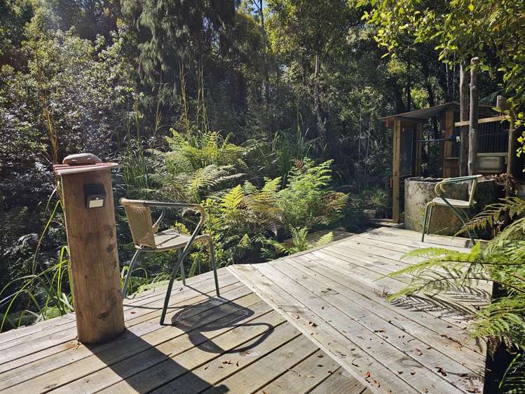 215 Clifton Road Kaiata_16