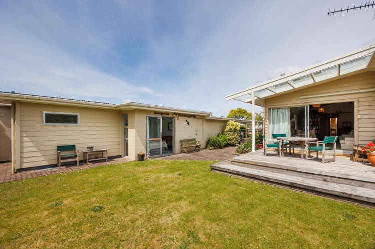 31 Henare Street West End_17