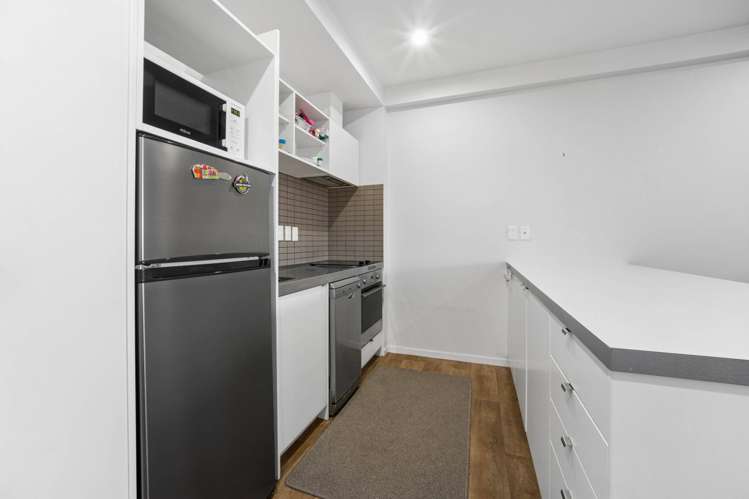 1211/20 McCrae Way New Lynn_4
