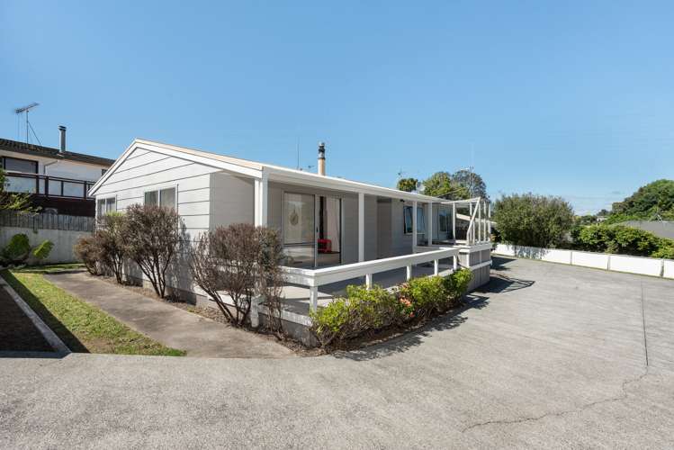 6 Aspiring Place Ohauiti_1