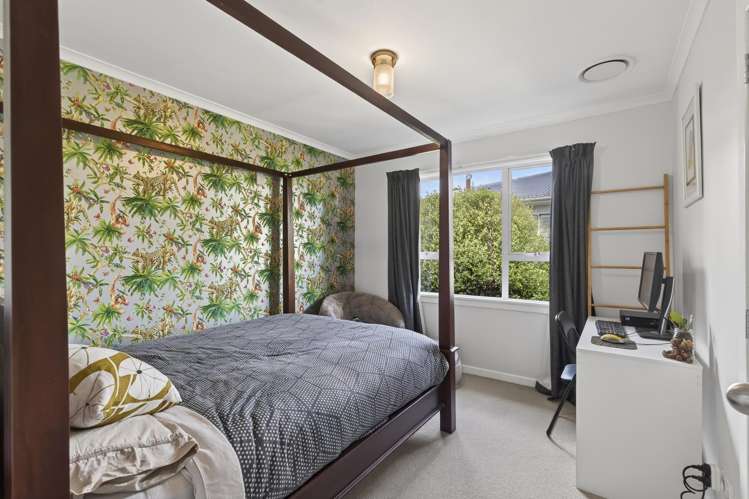 281 Tukapa Street Westown_12