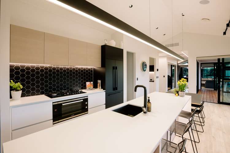 6 Pukeko Grove Cambridge_13