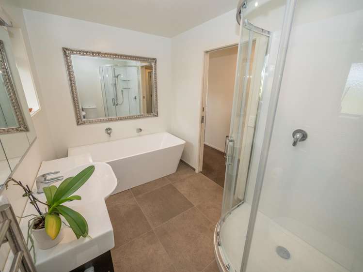 16 Rangikapiti Road Coopers Beach_14