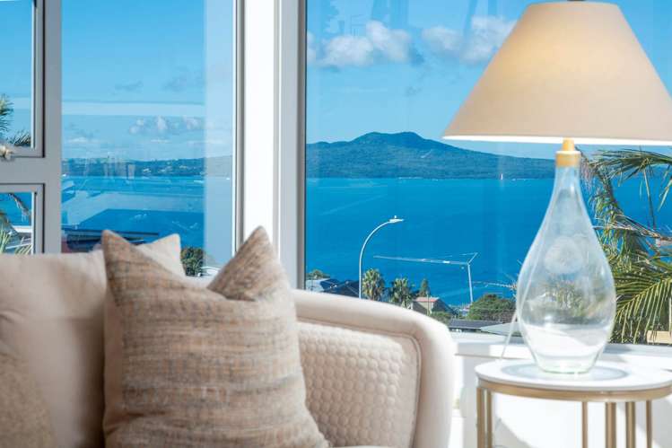 62 Seaview Road Castor Bay_14