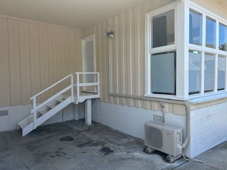 2/70 Gladstone Road Northcote_15