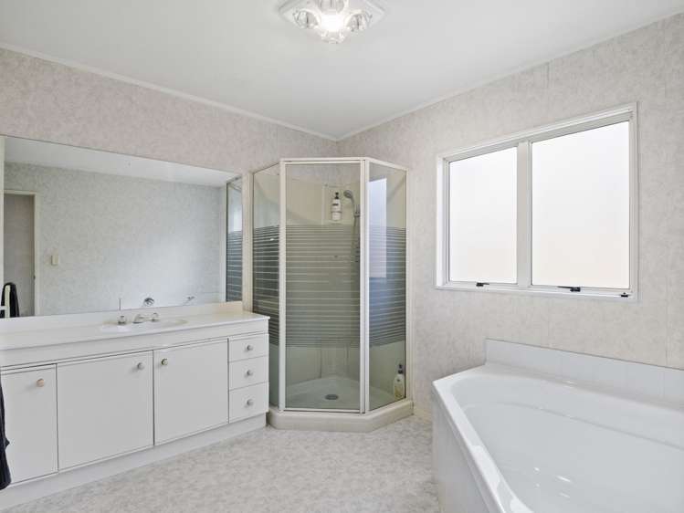 2/39 West Fairway Golflands_17