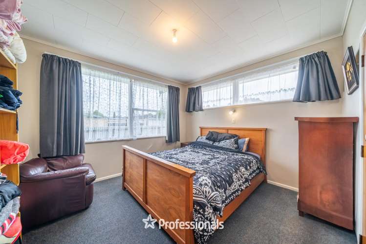 10a and b Poole Crescent Wainuiomata_11