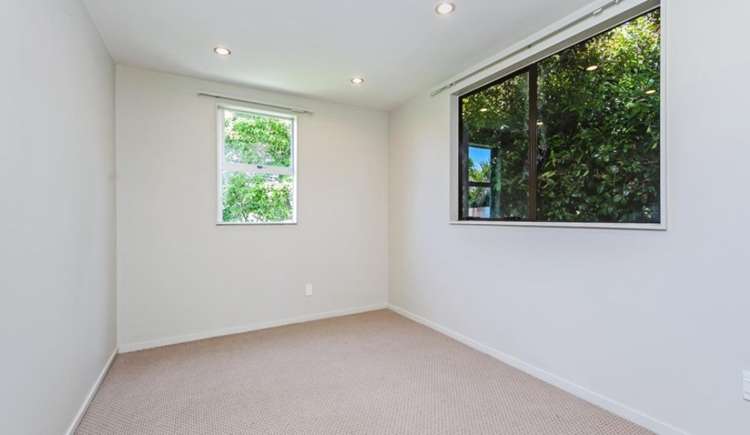 8 Renton Road Mount Albert_14