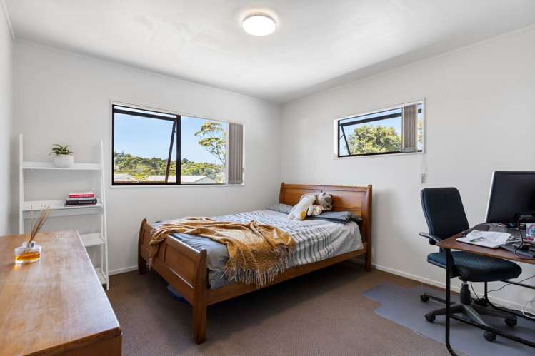 28 Meadowvale Rise Titirangi_10