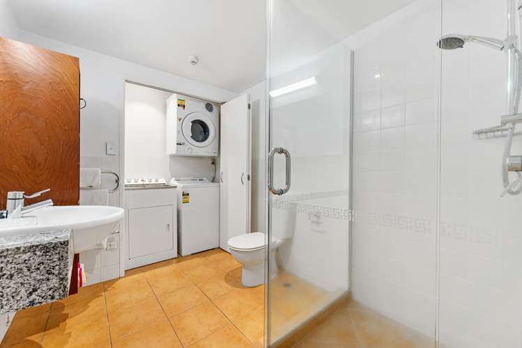 301/178 Marine Parade Mt Maunganui_14