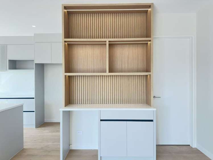 8 Lambert Road_4
