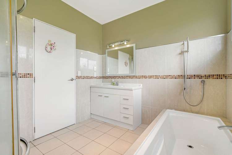 14 Cartmel Avenue Massey_19