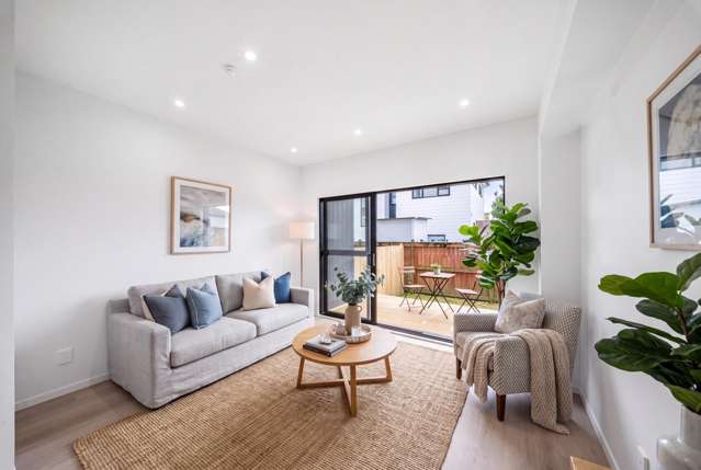 Peninsula Living. Smart Buying.