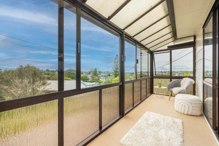 2/48 Hogans Road Glenfield_13