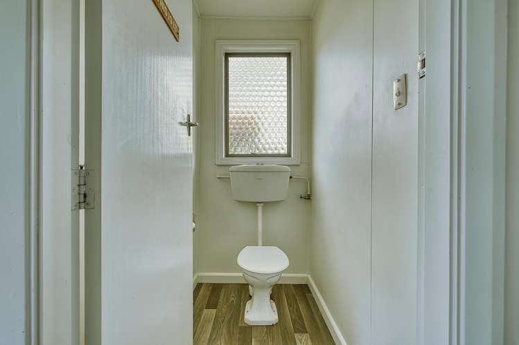 43 Main Road Harihari_16